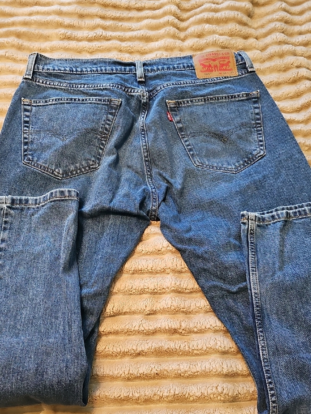 Levi's Men's Medium Blue Straight-Leg Denim Jeans